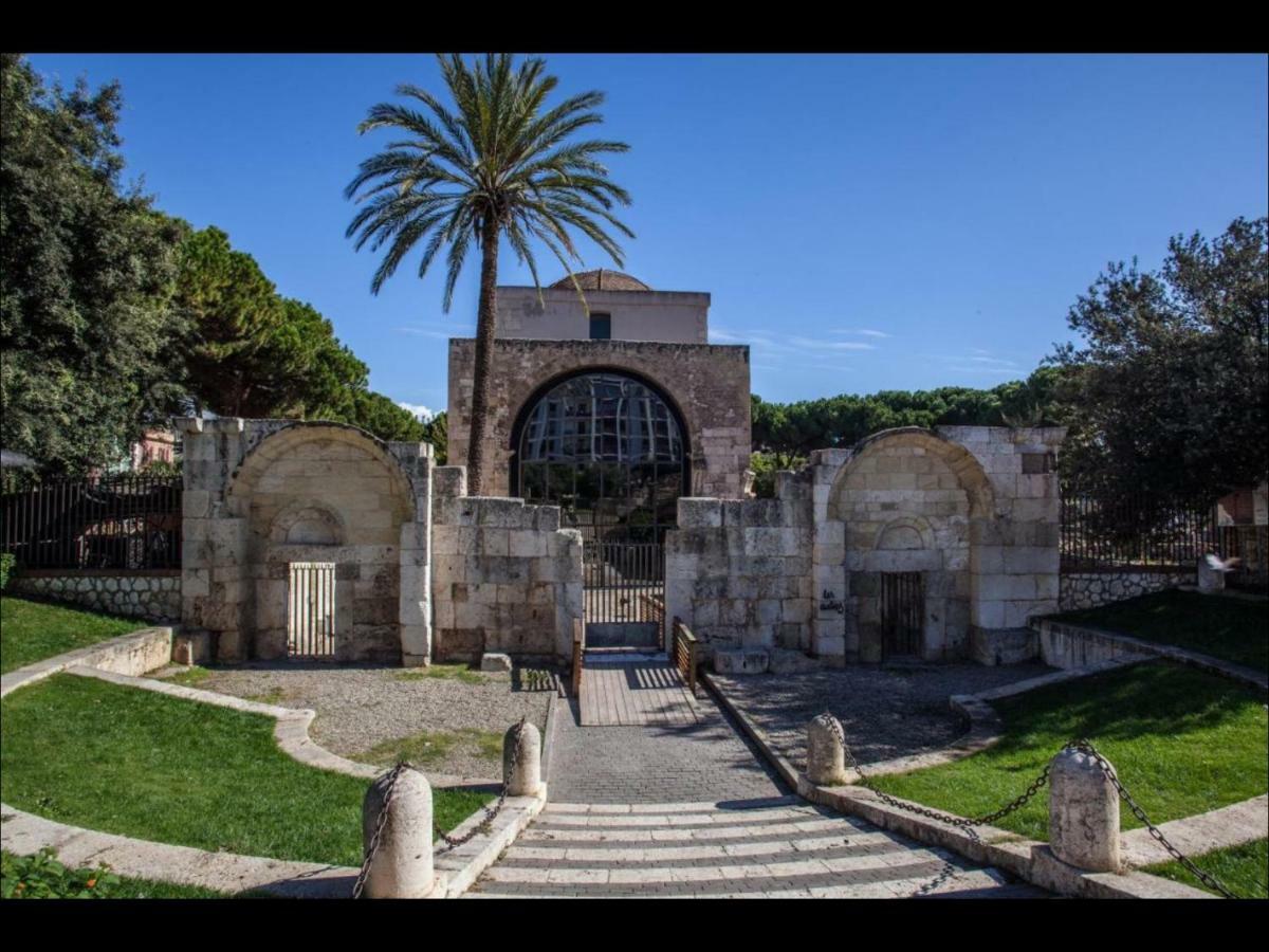 Отель Sole !! Cagliari Centro Экстерьер фото